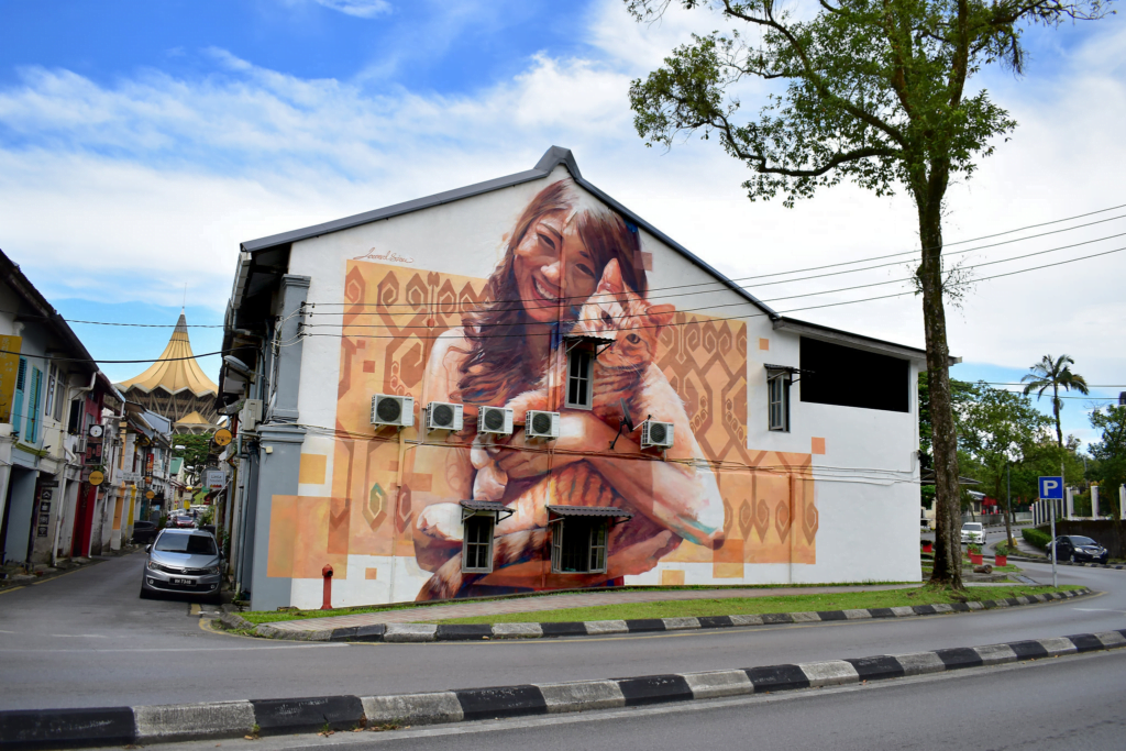 Mural Hasil Leonard Siaw 'I Heart Kuching' Dicalonkan Untuk Anugerah Street Art Cities Best Of 2022