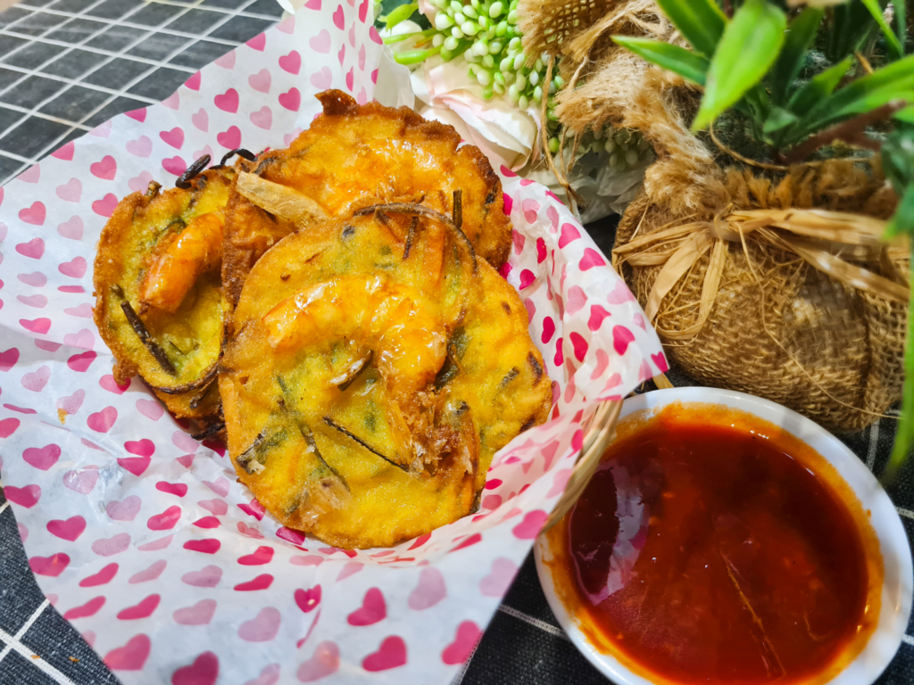 Ada Pelbagai Jenis Lauk Menarik, Anda Perlu Cuba Restoran Dulang Kampung Di Kota Samarahan Ini