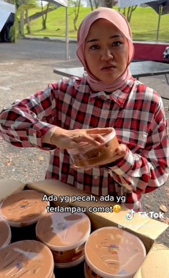 10 Karton Dessert Rosak Sebab Servis Kargo, Suka Dessert Terpaksa Tunda Jualan Lambat Sehari
