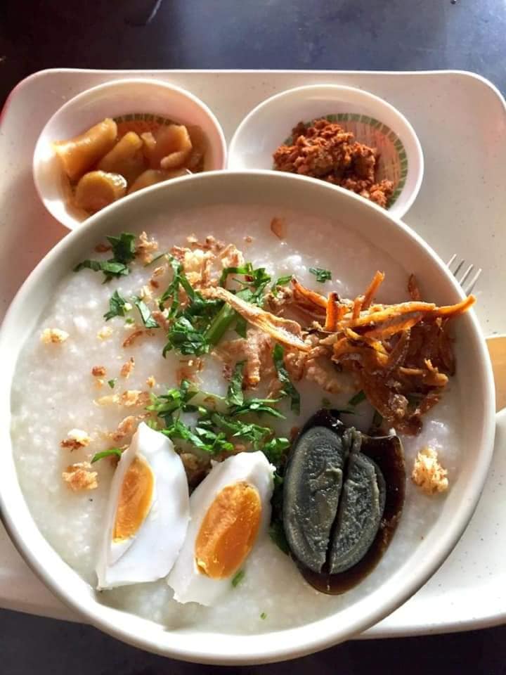 Bubur Berlauk Special Antara Menu Istimewa Sarapan Pagi Di Cafe 176 Jalan Satok