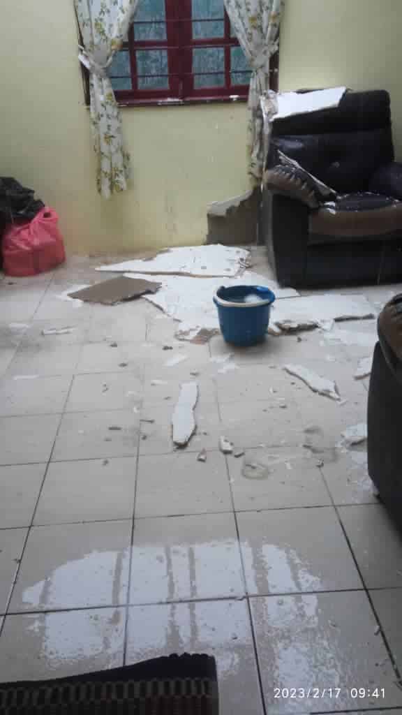 Hujan 12 Jam Tanpa Henti, Penduduk Kampung Buntal Kongsi Keadaan Rumah Musnah Akibat Ribut