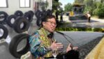 Abang Jo: Batal Cukai Tayar, Kerajaan Sarawak Cadang Guna Tayar Lama Untuk Perbaiki Jalan
