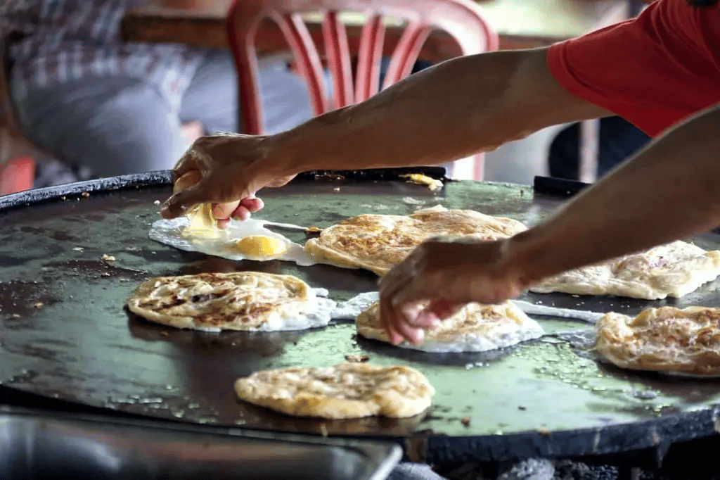 Jabatan Perangkaan: Sarawak 'Pecah Rekod' Harga Roti Canai Dan Teh Tarik Paling Mahal Di Malaysia