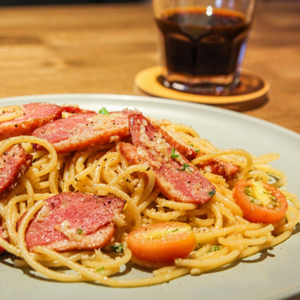 Cafe Aesthetic Hidang Makanan Enak, Anda Perlu Cuba The Well Cafe Di Kota Kinabalu Ini