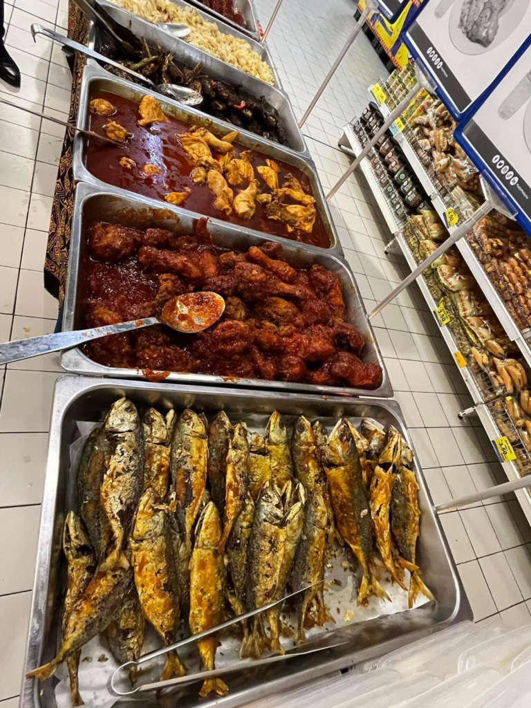 Semakin Meningkat, Kini 45 Kedai Makan Seluruh Sarawak Sediakan Menu Rahmah