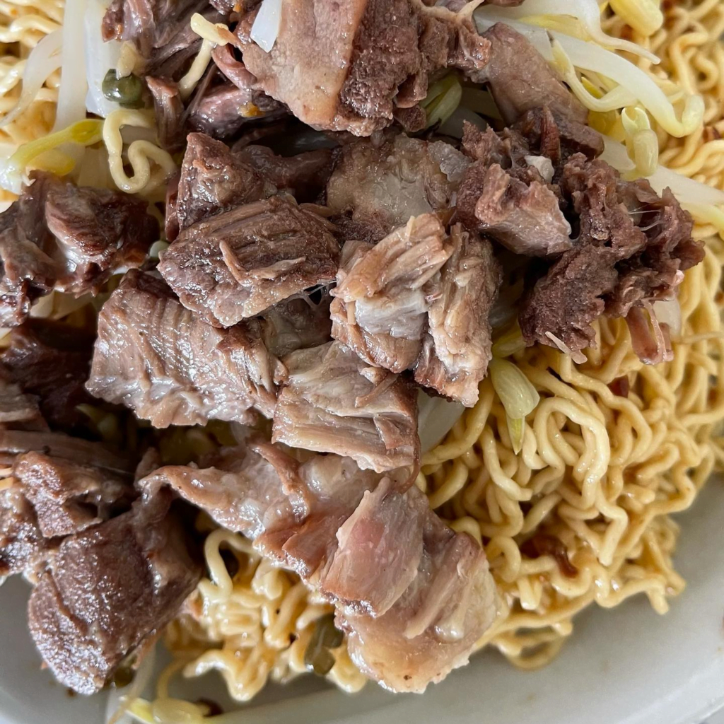 Kedai Makan Legend Di Kuching, Nikmati Mi Kolok Terbaik Di Sepinang Sari Cafe Satok
