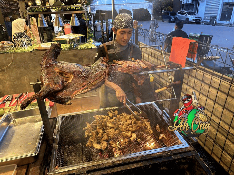 [PART 2] Tempah Awal, Ini Adalah Senarai 7 Tempat Tawarkan Tempat Berbuka Bawah RM100 Di Kuching