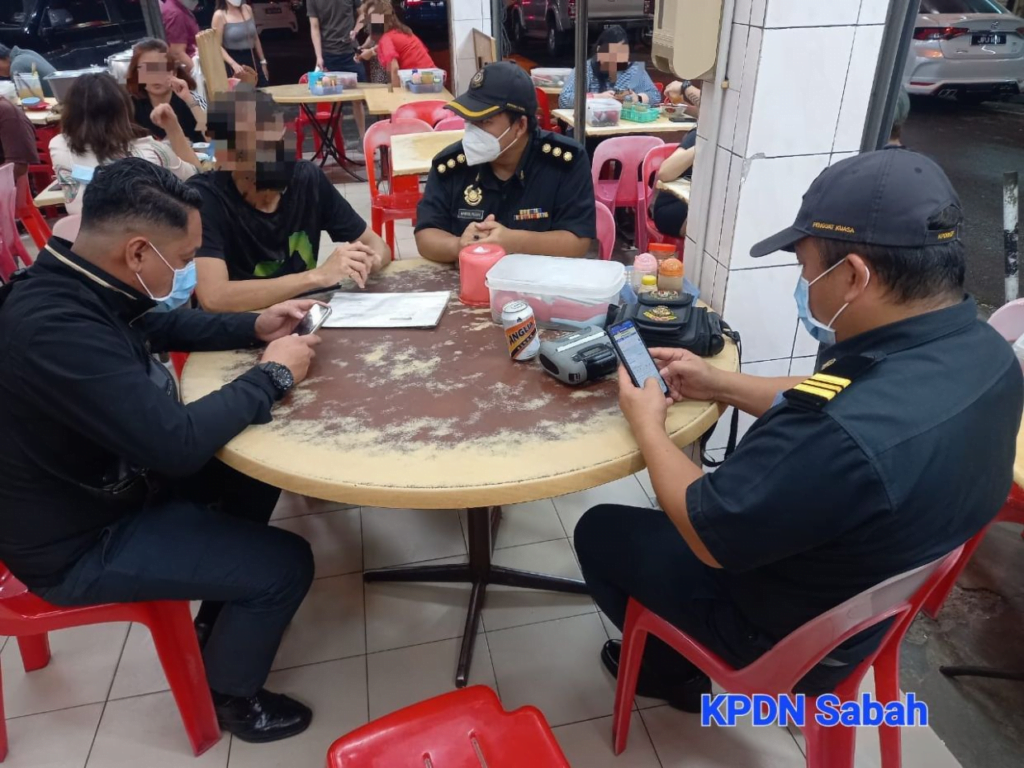 Restoran Di Kota Kinabalu Ini Dikompaun Gara-Gara Caj Makanan Harga Melampau