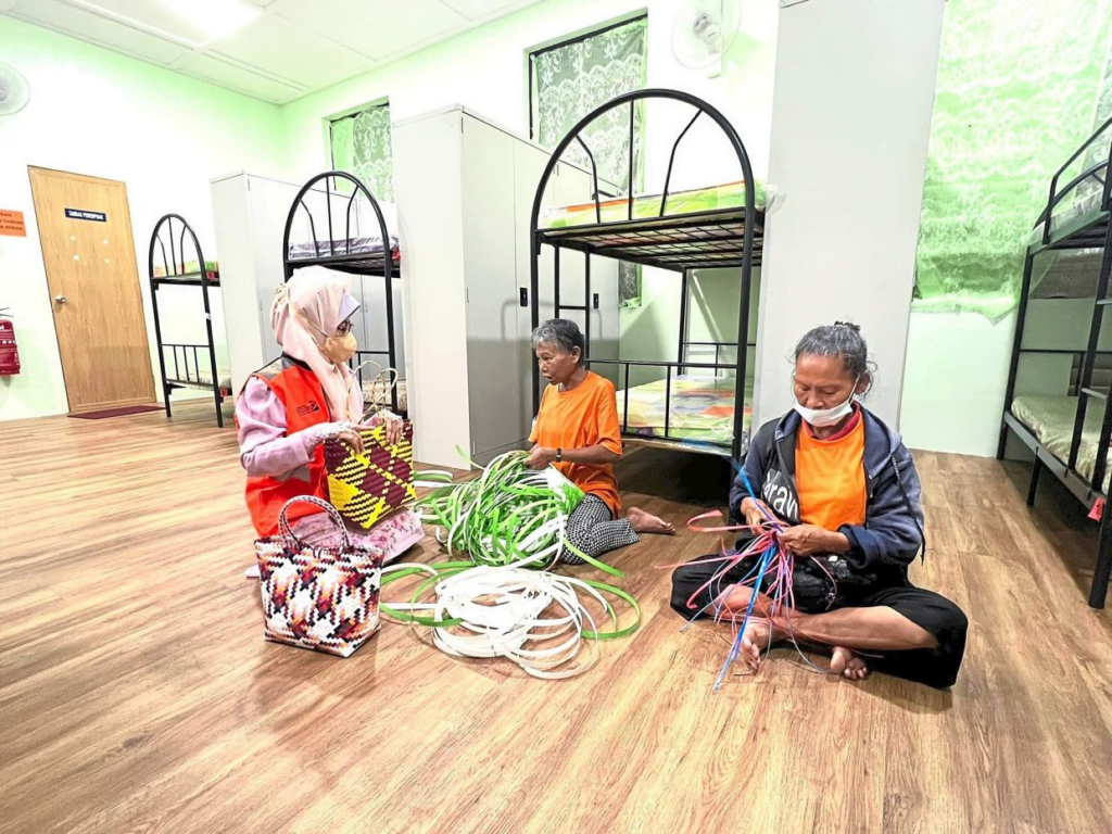 Nafas Baharu Buat Gelandangan, 3 Buah Pusat Transit Gelandangan Bakal Ditubuhkan Di Sarawak
