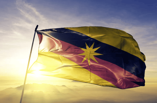 Projek Tiang Bendera Tertinggi Bernilai RM 30 Juta Adalah Satu Cadangan Baik Dari Sektor Swasta - Tiong