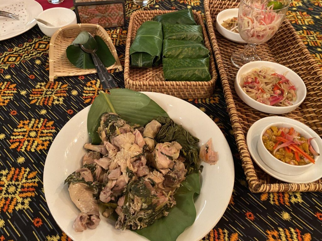 Menyajikan Makanan Orang Ulu Dan Dayak, Nikmati Menu Authentic Sarawak Di Restoran Lepau Kuching