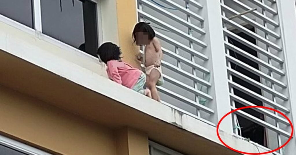Selamba Main Di Balkoni, Netizen Kecut Perut Lihat Kanak-kanak Merangkak Panjat Tingkap Di Sibu