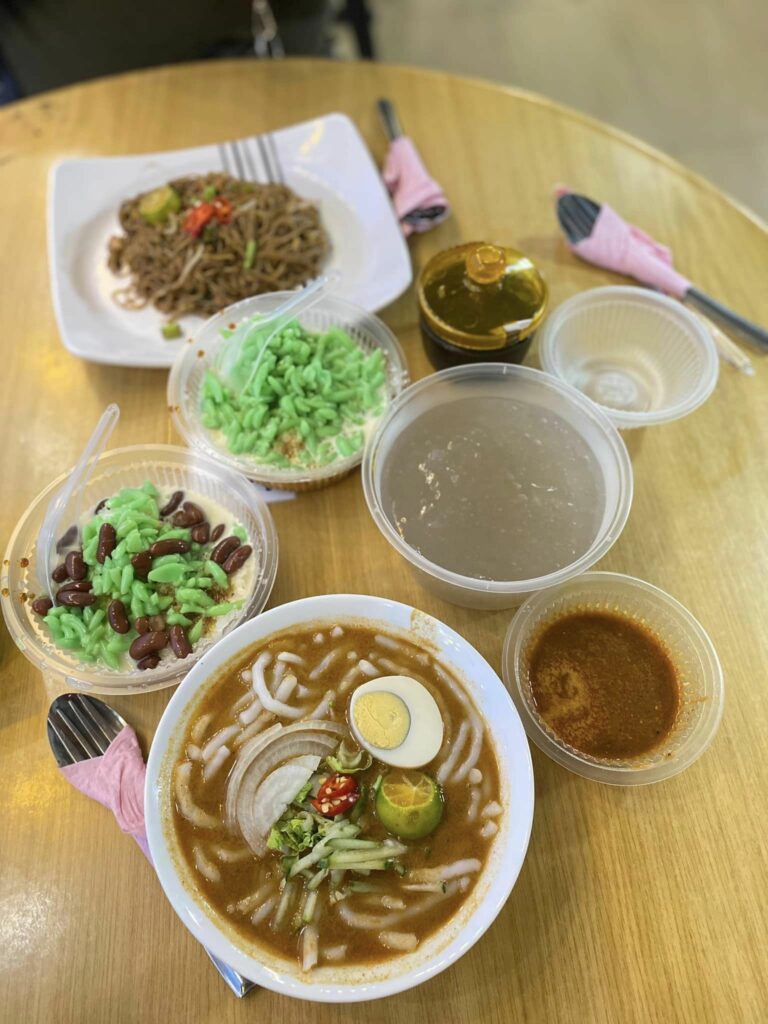 Ada Linut Dan Tumpik, Cendol Sazaria Pasir Pandak Jadi Port Baru Untuk Minum Petang