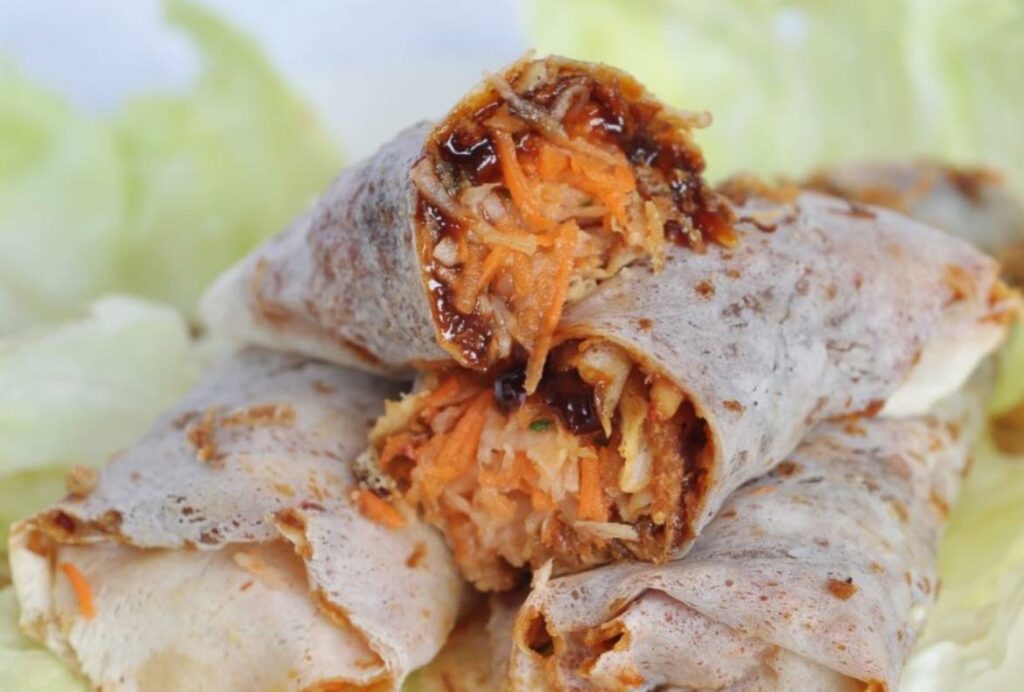 Guna Sos Dan Kulit Popia Homemade, Warga Kuching Wajib Cuba Popia Basah Di Bandar Baru Samariang
