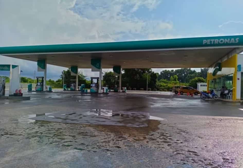 Tidak Lagi Beroperasi, Penduduk Sedih Petronas Jalan Santubong Tutup Secara Tiba-Tiba
