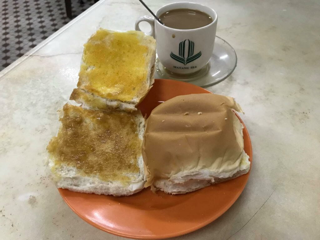 Hidden Kopitiam Mui Theng Jalan Sekama, Port Sarapan Legend Warga Kuching