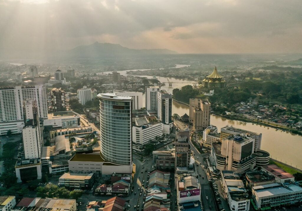 Hotel Dengan 'Infinity Pool' Pertama Di Kuching, Sheraton Hotel Bakal Dibuka Tahun Ini