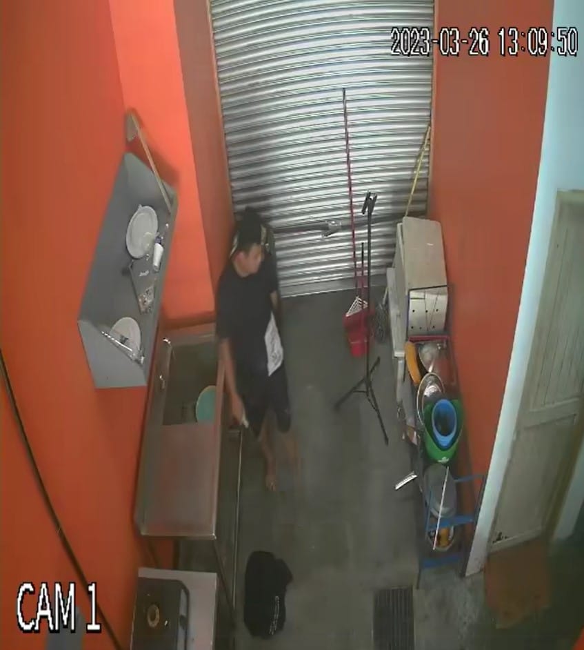 Kini Diburu Pihak Polis, Pekerja Warga Indonesia Pukul Warga Emas Di Kedai Kopi Kuching