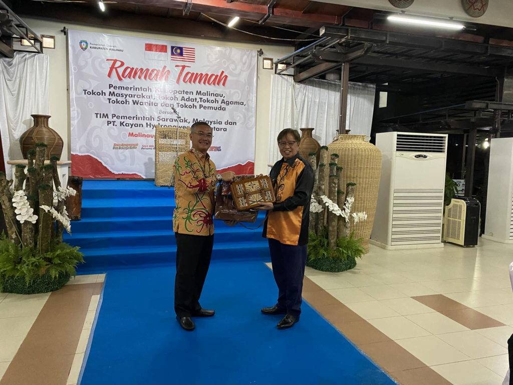 Lancarkan Projek Hidro Bernilai USD2.6 Billion, Abang Jo Dan Presiden Jokowi Lakukan Upacara Pecah Tanah