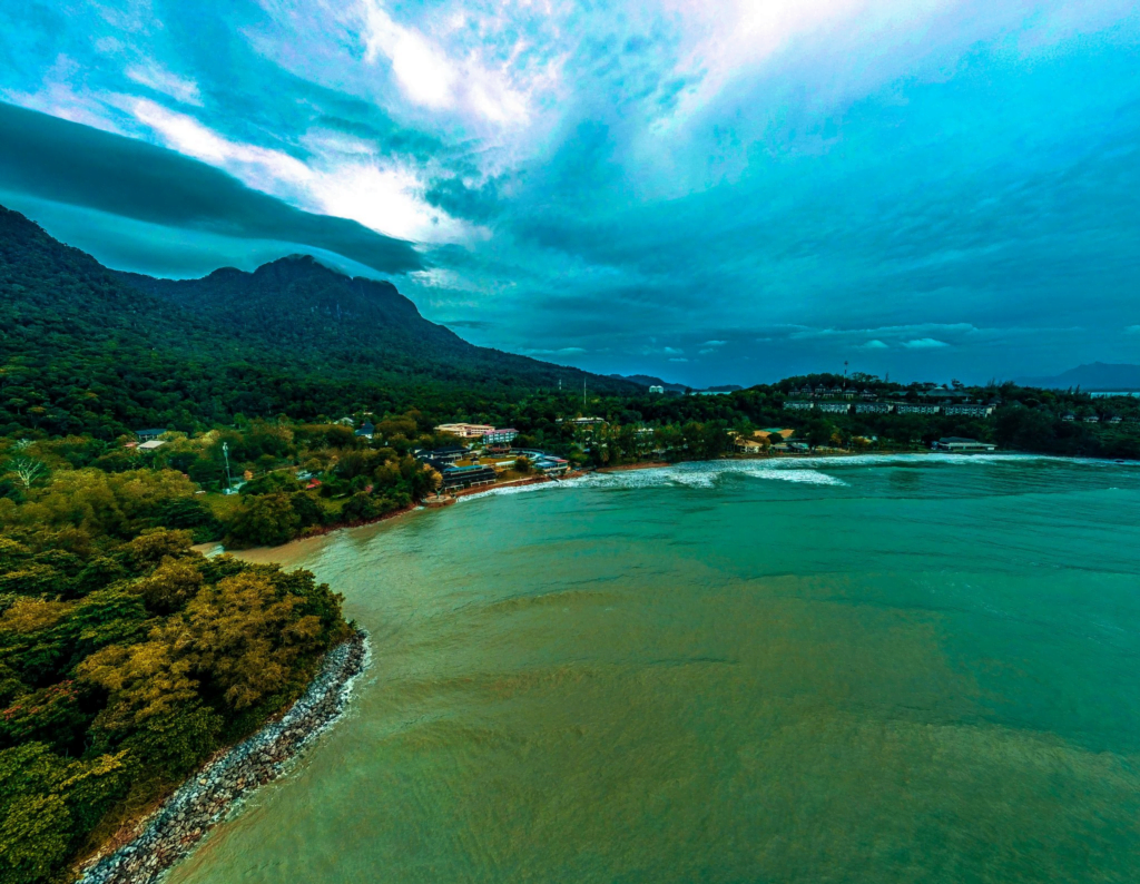 Hotel Resort Pakej 5 Bintang Di Kuching, Damai Lagoon Bakal Buka Bulan Mei 2023
