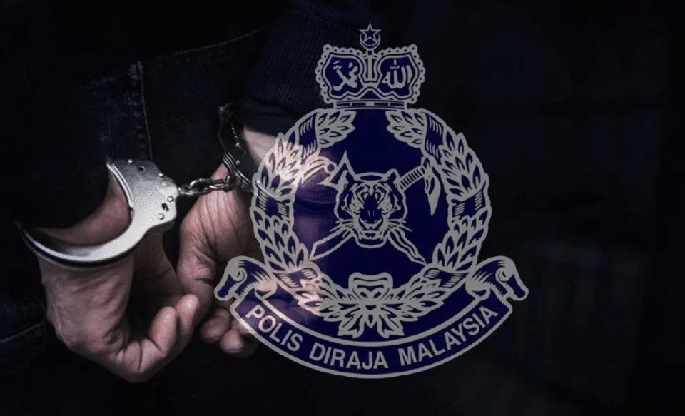 Rompak Bersenjata Di Dua Kedai Runcit Di Kuching, Anak Beranak Ditahan Polis