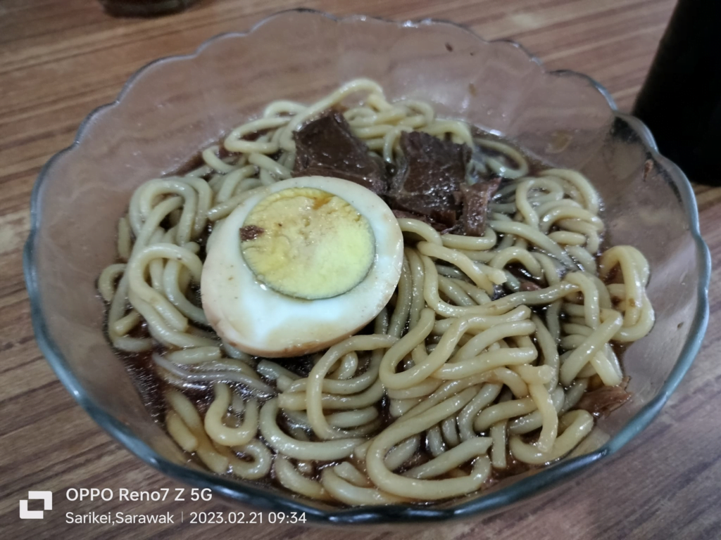 Port Breakfast Legend Di Sarikei, Aik Seng Cafe Jadi Tempat Makan Kegemaran Penduduk Tempatan