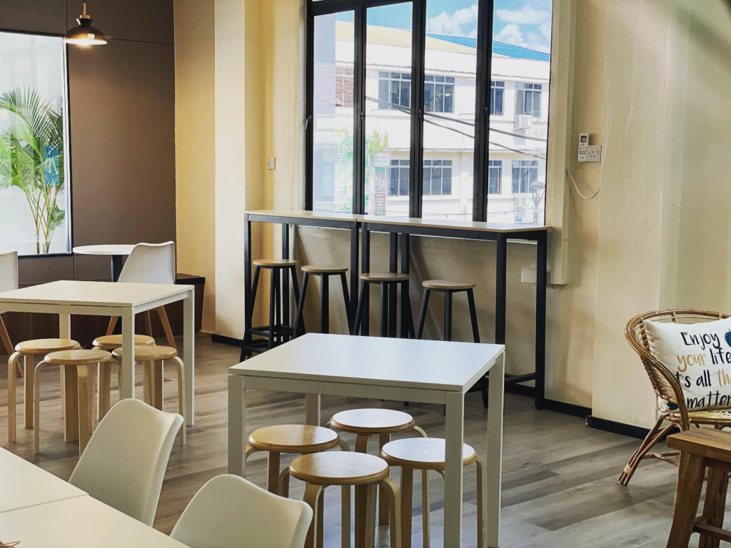 Cafe Hidden Gem, Dawn House Di Sarikei Ini Saji Menu Unik Gabungan Asia Dan Barat Buat Anda