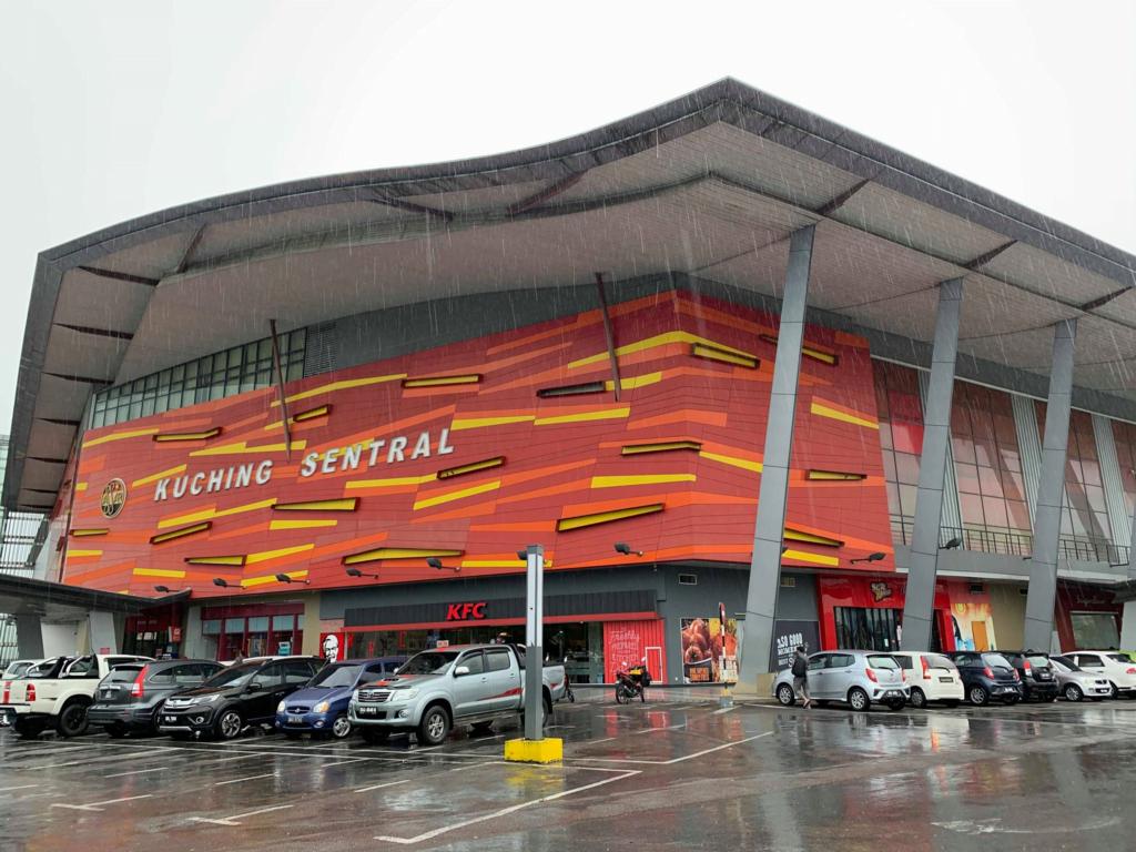 Disangka 2-3 Hari Terkunci Dalam Bilik Air, Mayat Lelaki Ditemui Di Kuching Sentral