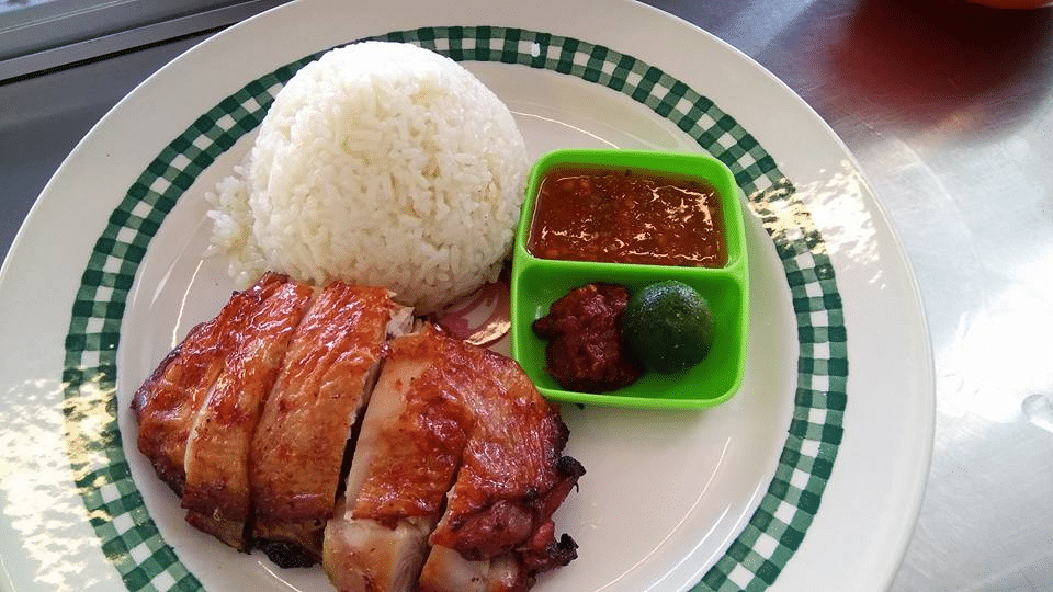 Ada Kampua, Laksa Sarawak, Mi Tomato, Sainah Cafe Di Kuching Ini Jadi Port Breakfast Kegemaran Ramai