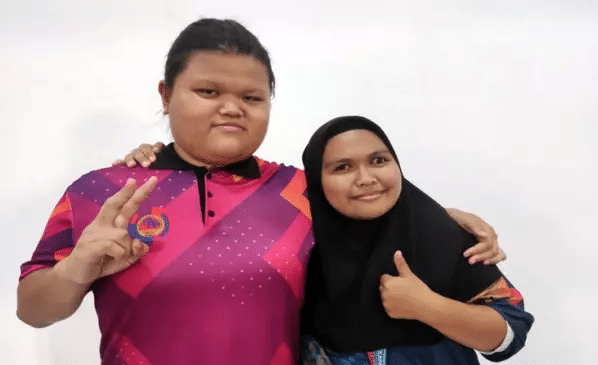 Duo 'Berkeperluan Khas' Dari Sabah Rangkul Gelaran Juara Storytelling Di Australia