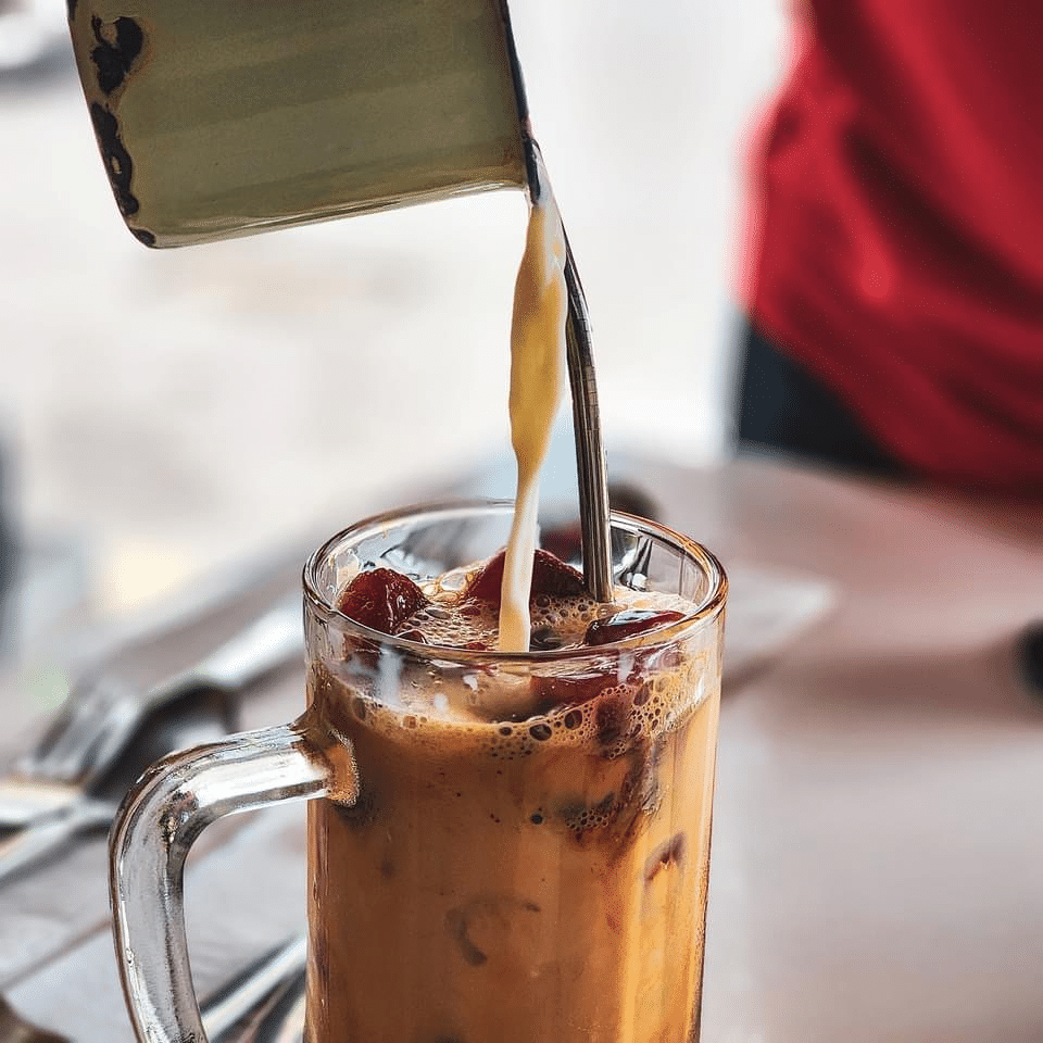Port Makan Kegemaran Ramai, Anda Perlu Cuba Kafe KopiCut Di Kuching Ini