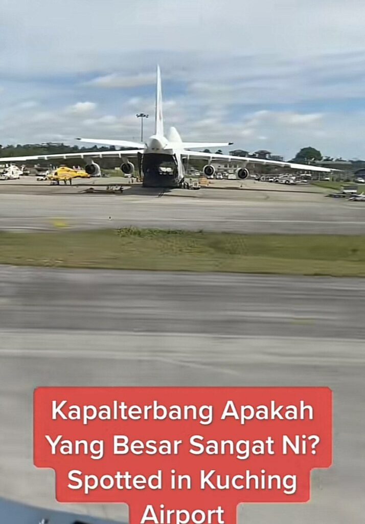 Netizen Kagum Lihat Pesawat Kargo Gergasi, Antonov An-124 Ruslan Mendarat Di Airport Kuching