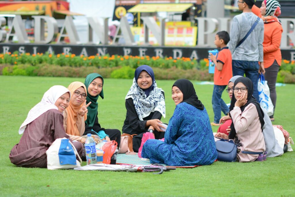 Juh Berambeh Sungke, Acara Buka Puasa Ala Picnic Di Padang Merdeka Kuching Berlangsung Hari Ini