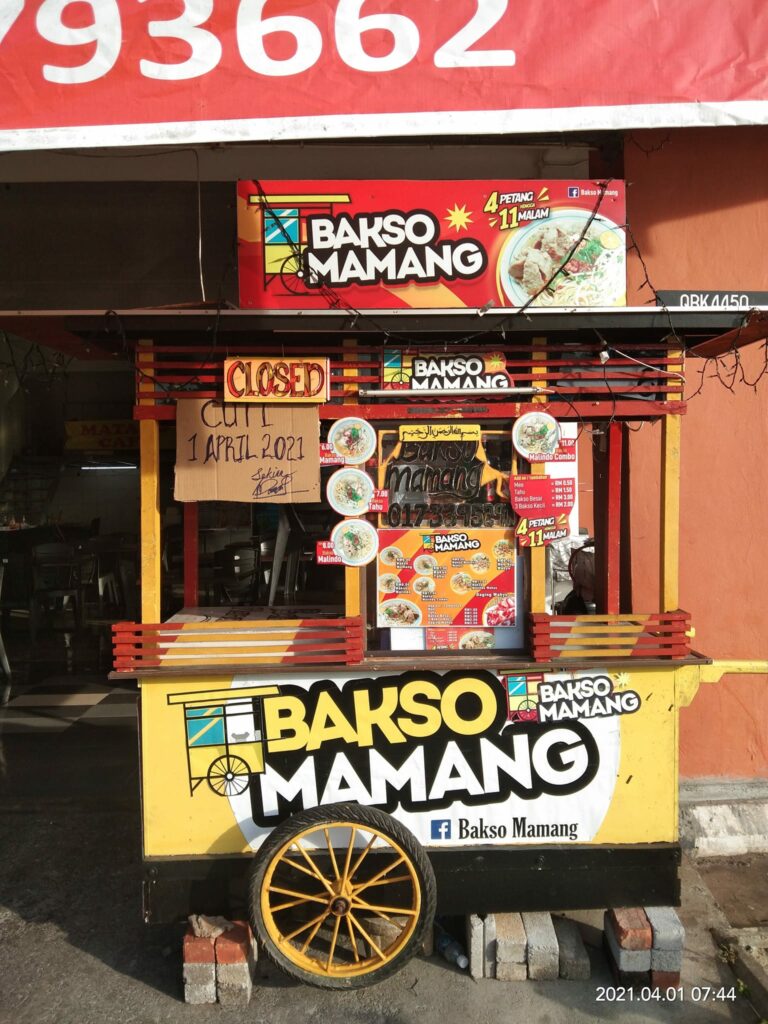 Buat Pencinta Bakso, Anda Wajib Cuba Keenakan Bakso Mamang Di Kuching