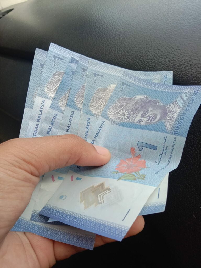 Pemandu Maxim Sabah Sebak Dengar Kisah Penumpang