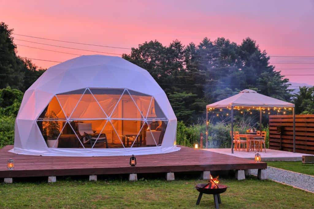 Kerajaan Sarawak Rancang Bakal Bina Tapak Glamping Di Sepanjang Lebuhraya Pan Borneo