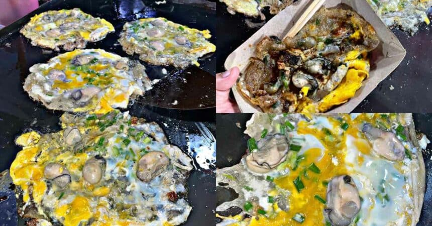 Dijamin Halal, Warga Kuching Wajib Cuba 'Oyster Omelettes' Di Bazar Ramadan Satok