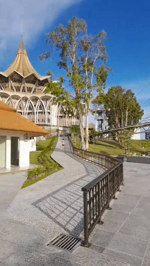 'Most Beautiful City In Borneo', Mat Saleh Teruja Bandar Kuching Persis Di Melbourne