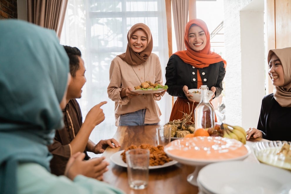 Periuk Dan Pinggan Mangkuk Raya Di Rumah Kembali Bersih Seperti Baharu, Ketahui Tips Ini