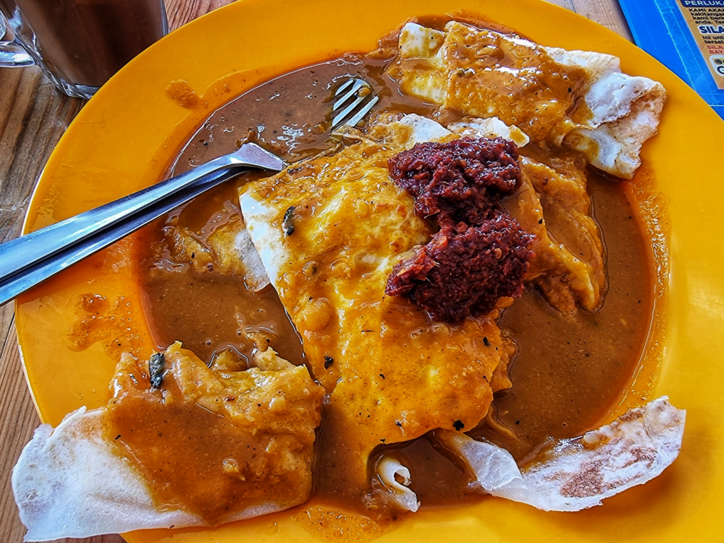 Port Breakfast Kegemaran Warga Kuching, Canai Anjang Bakal Berpindah Ke Plaza Astana