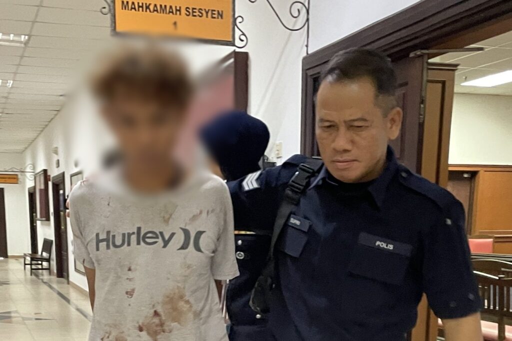 Tergamak Tetak Abang Kandung Guna Parang, Penggangur Dipenjara 8 Tahun Di Kuching