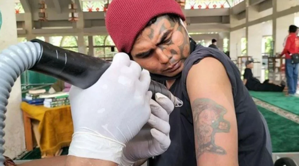 Daftar Secara Online, Program Buang 'Tattoo' Percuma Di Masjid