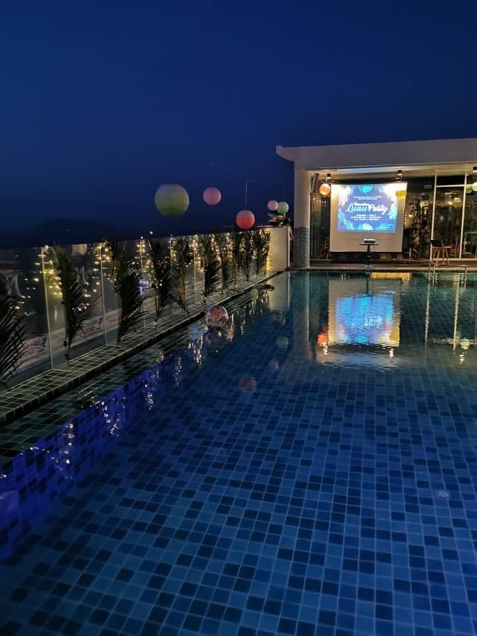 Berlangitkan Bulan & Bintang, Ini 10 Lokasi Hangout Terbaik Di Kota Kinabalu Sabah