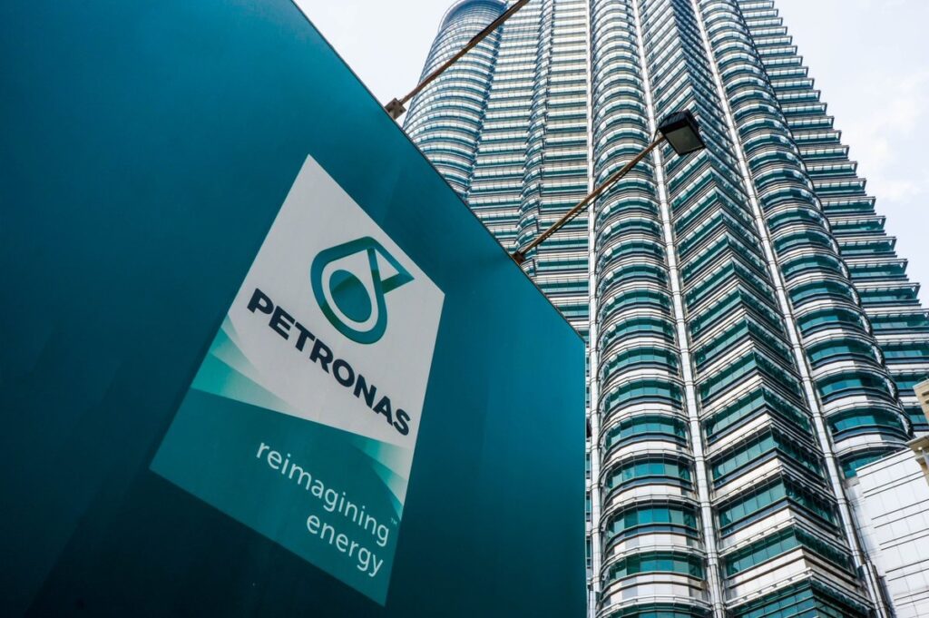 Didakwa Terlibat Rasuah Projek Bernilai RM399 Juta Di Sarawak, SPRM Siasat Petronas