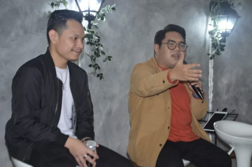 Anak Kelahiran Sarawak, Bob Yusof Lancar Single Iban Pertama