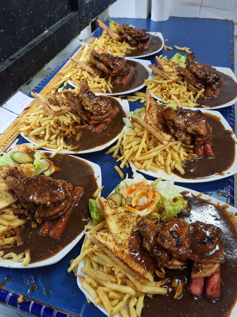 Berang Dapat Review 'Jujur', Owner Restoran Bangga Dedah Ludah Makanan Influencer Di FB