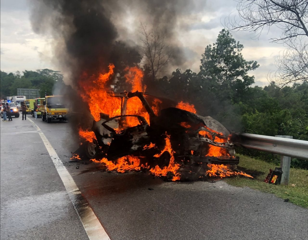 Padah Enggan Bayar Hutang, Lelaki Bakar Kereta Rakan Di Kuching