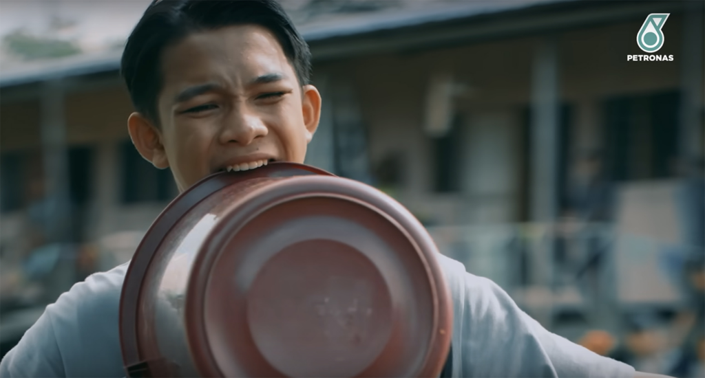 Dari 'Dancer' Tiktok Ke Penari Ngajat, Iklan Petronas Sempena Hari Gawai Ini Sentuh Hati Netizen