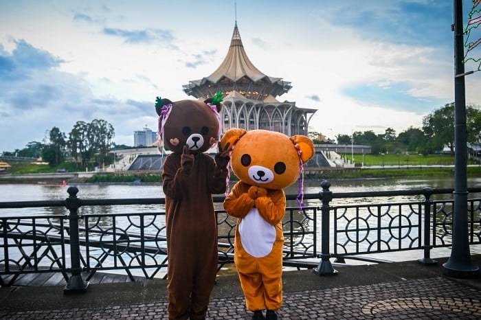 Gara-Gara Berebut Kawasan Di Waterfront Kuching, Tular Video Perang Mulut Minta Tunjuk Permit