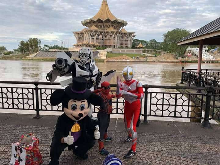 Gara-Gara Berebut Kawasan Di Waterfront Kuching, Tular Video Perang Mulut Minta Tunjuk Permit